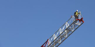 Byggkranen besiktas.